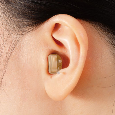 ＜日本直販＞ ＜ニコン・エシロール＞補聴器イヤファッション（NEF M100）